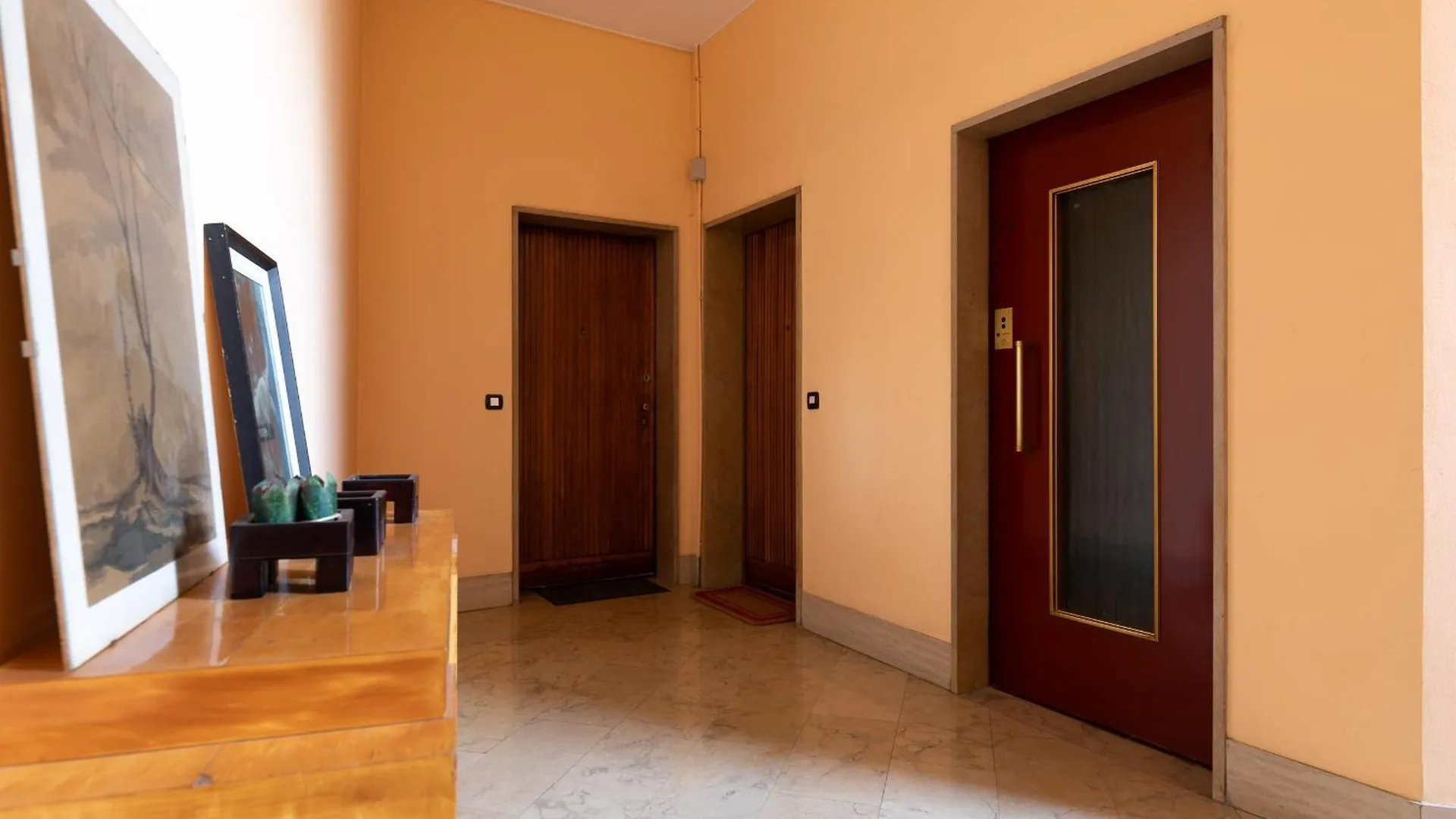 Brera Hideaway Apartment Nel Cuore Della Vita Milanese 0*, Milan